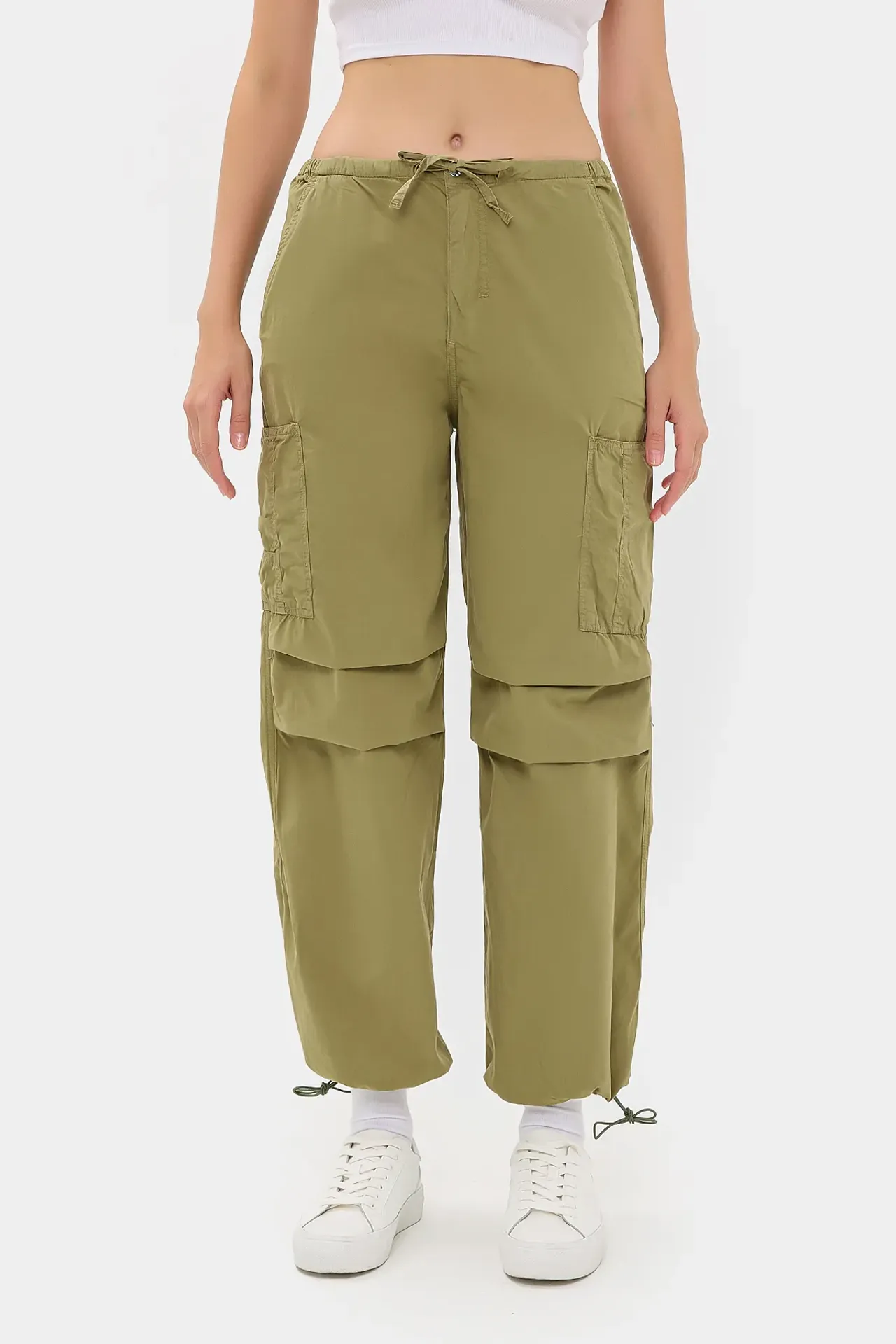 Mid Rise Drawstring Cargo Trousers