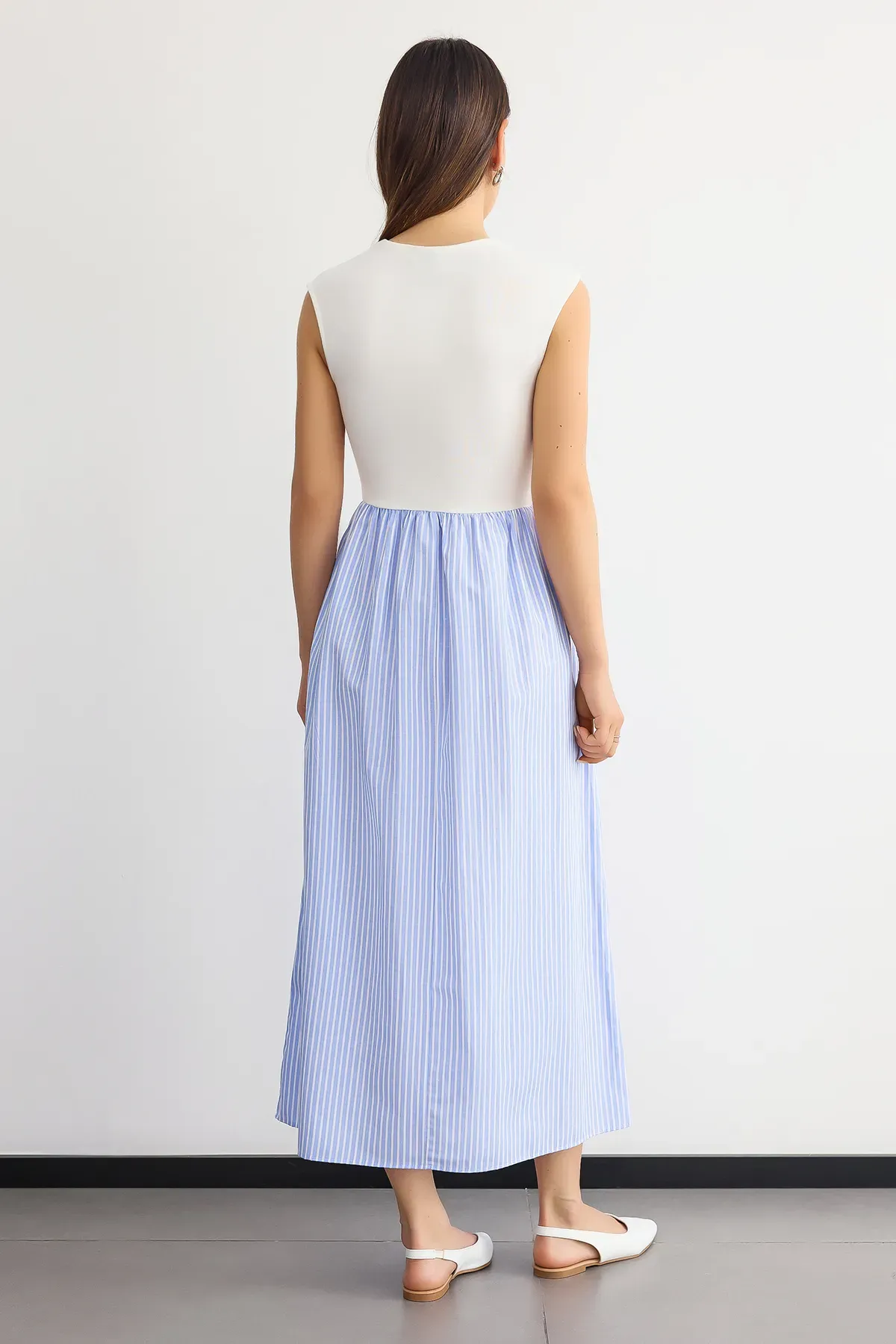 Striped High-Neck A-Line Sleeveless Maxi Dress 4
