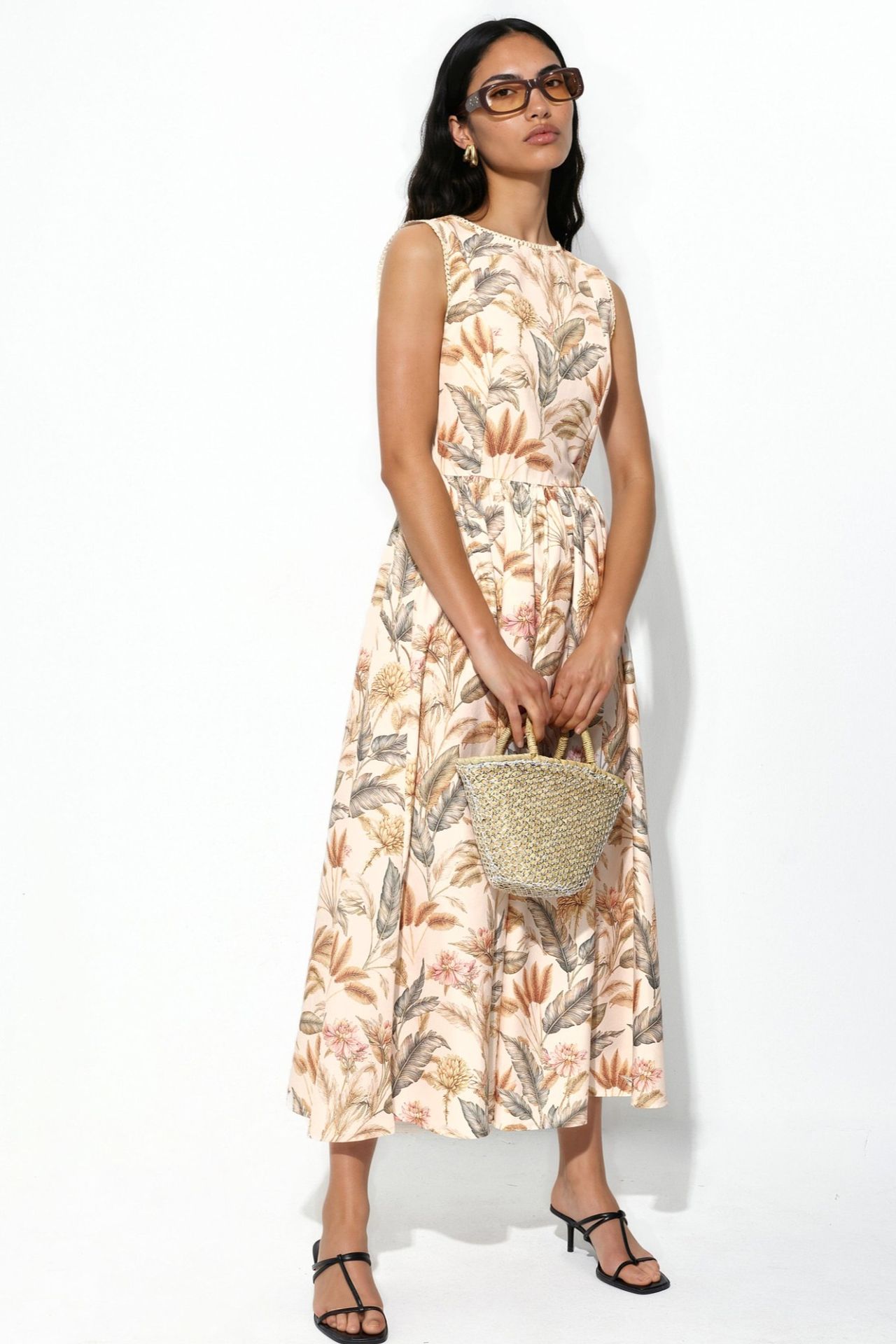 Cotton Dress with Lace Detail 6