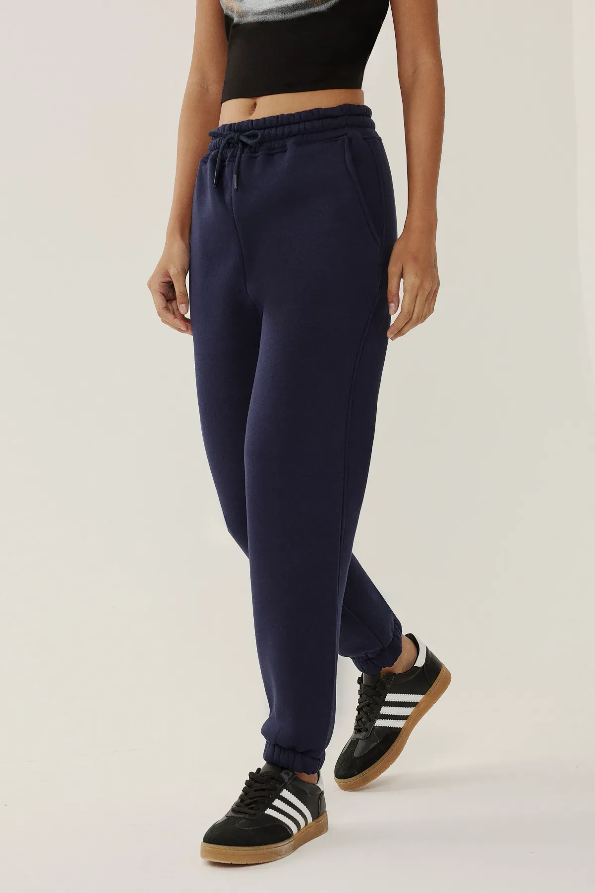 Basic Sweatpants 2