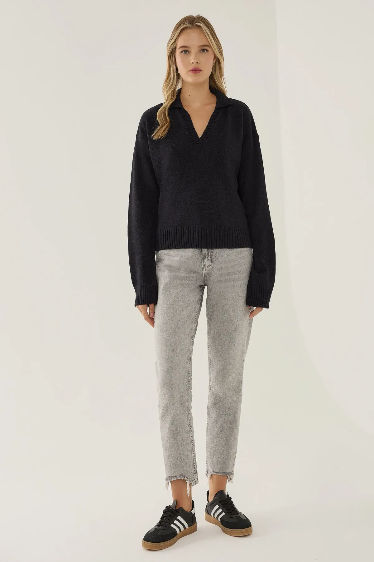 Polo Collar Knit Sweater 2
