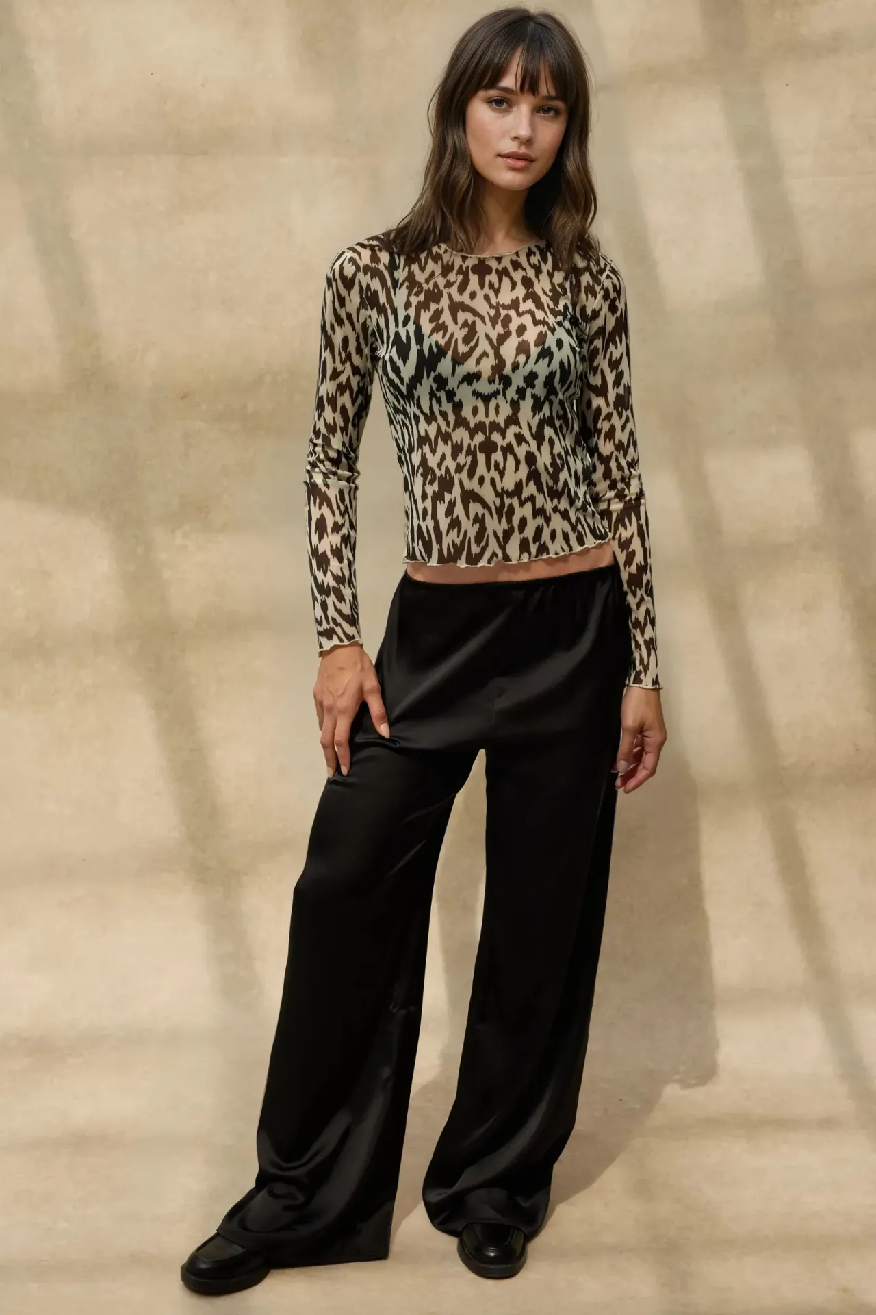 Patterned Crew Neck Top 4