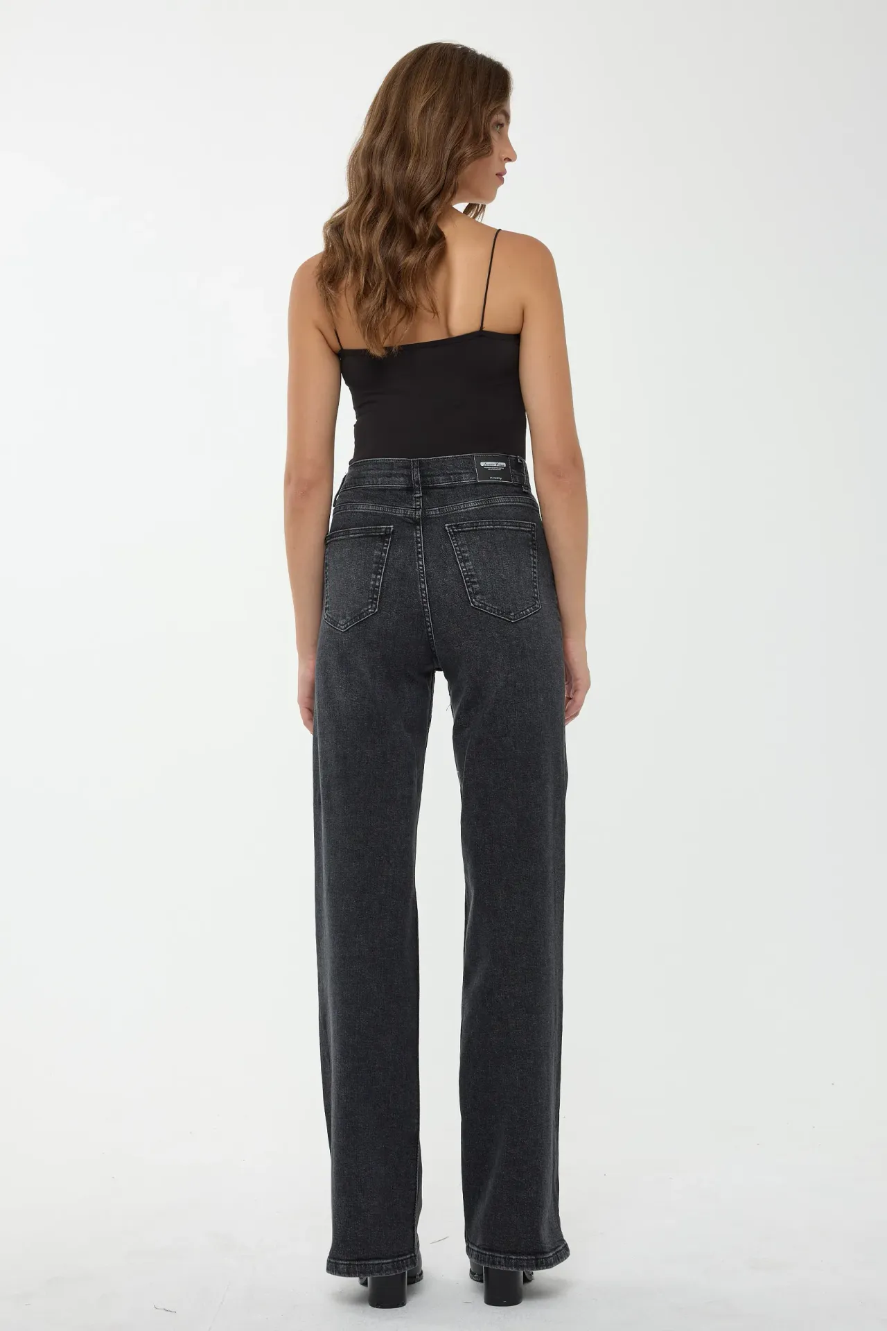 High Waist Belt Detailed Straight Leg Jeans
