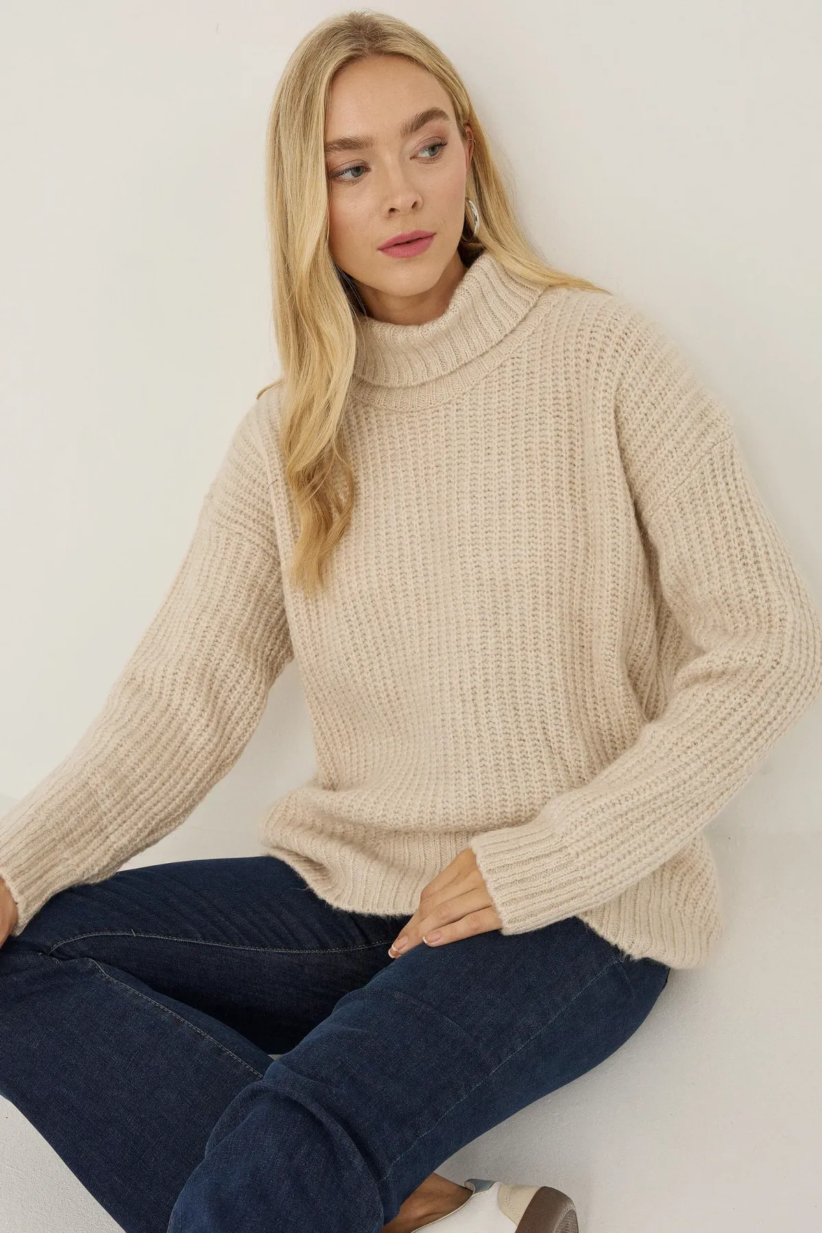 Turtleneck Knitwear Sweater 2
