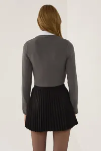 grey-image-3