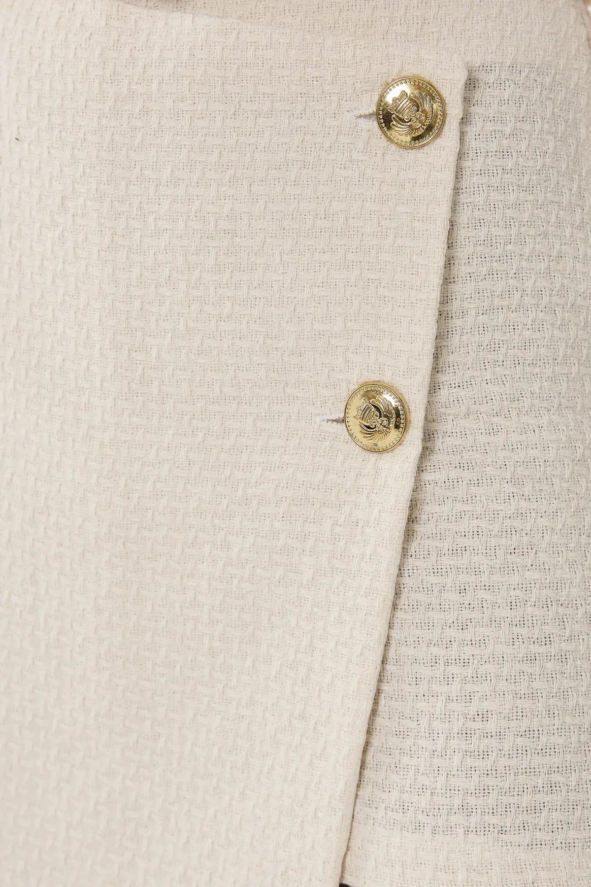 Button Detailed Tweed Short 4