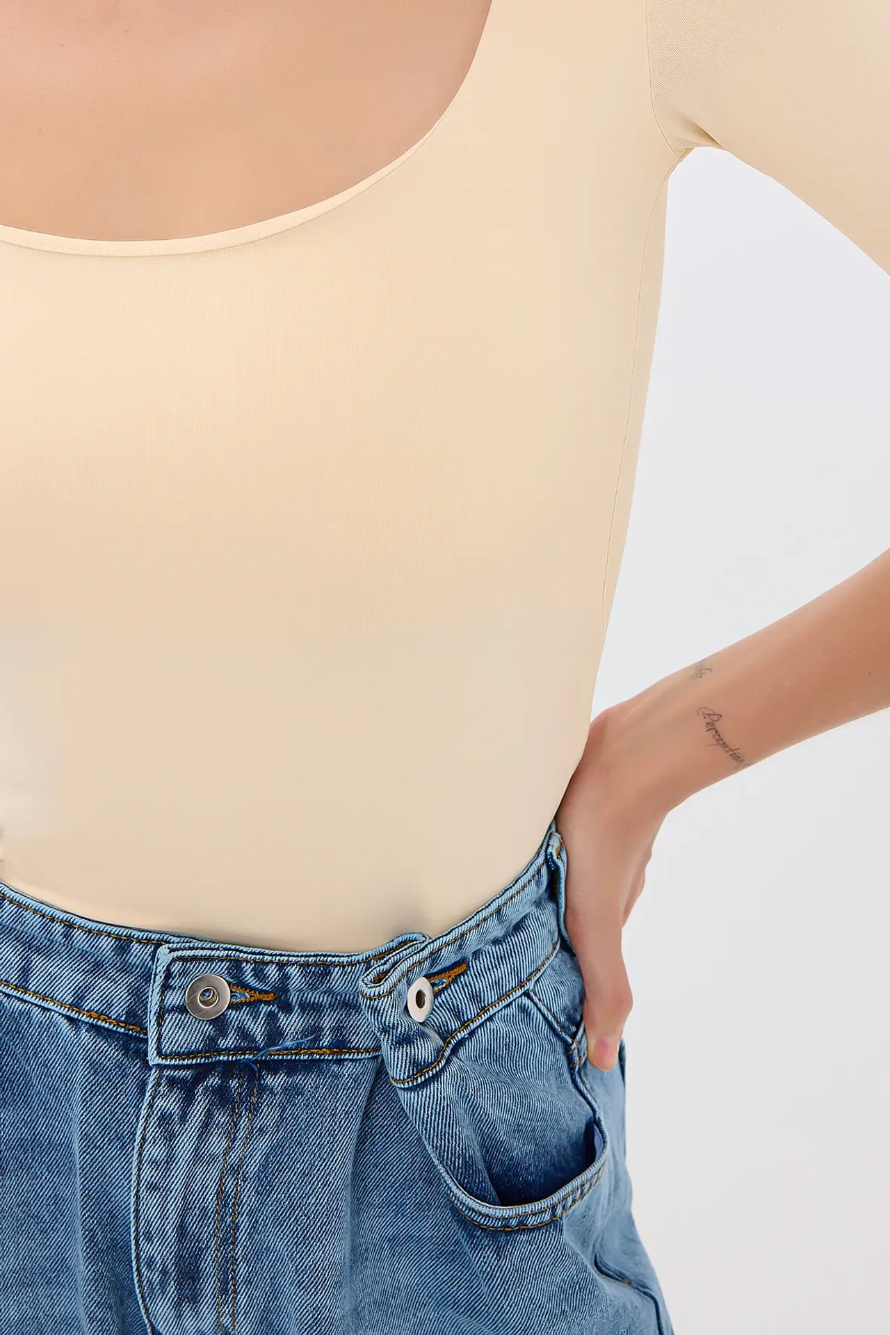 Scoop Neck Long Sleeve Bodycon Top