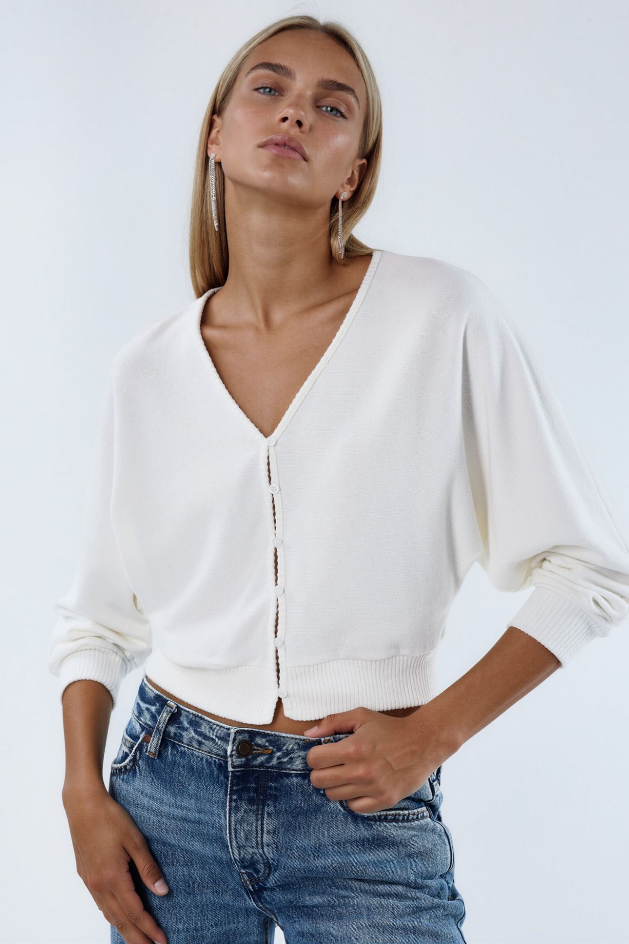 BUSEM V-Neck Ribbed Crop Cardigan 1
