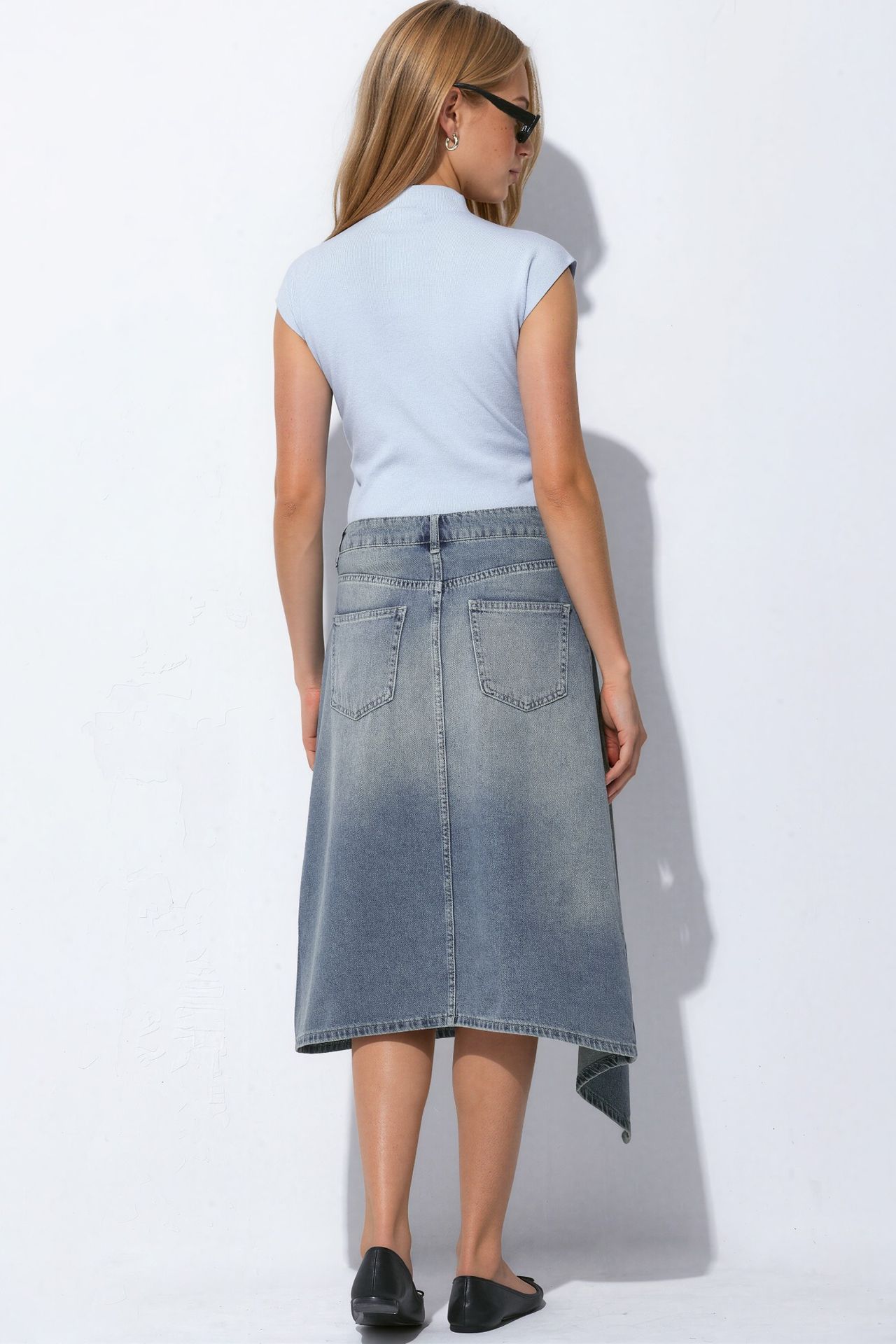Asymmetric Wash Effect Denim Midi Skirt 6