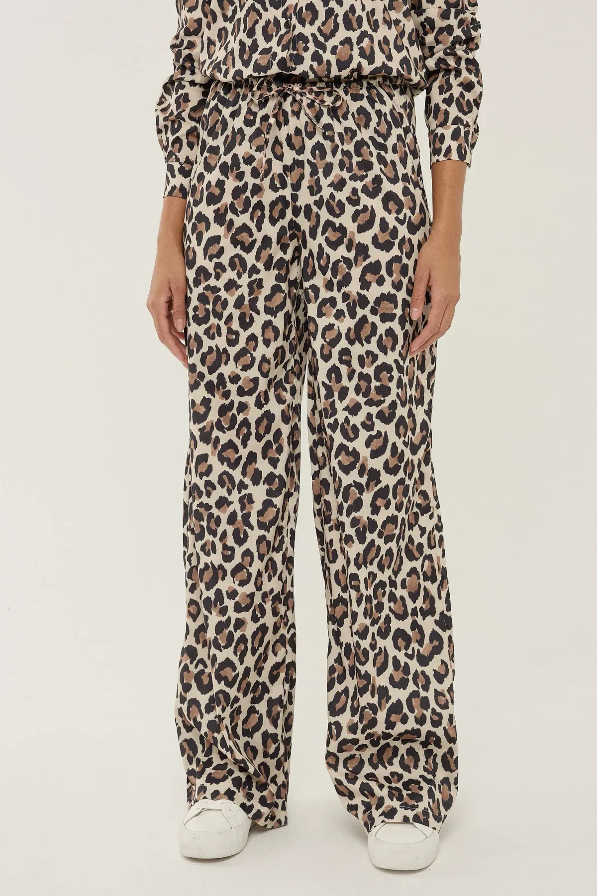 Leopard Print Straight Leg Pants 2