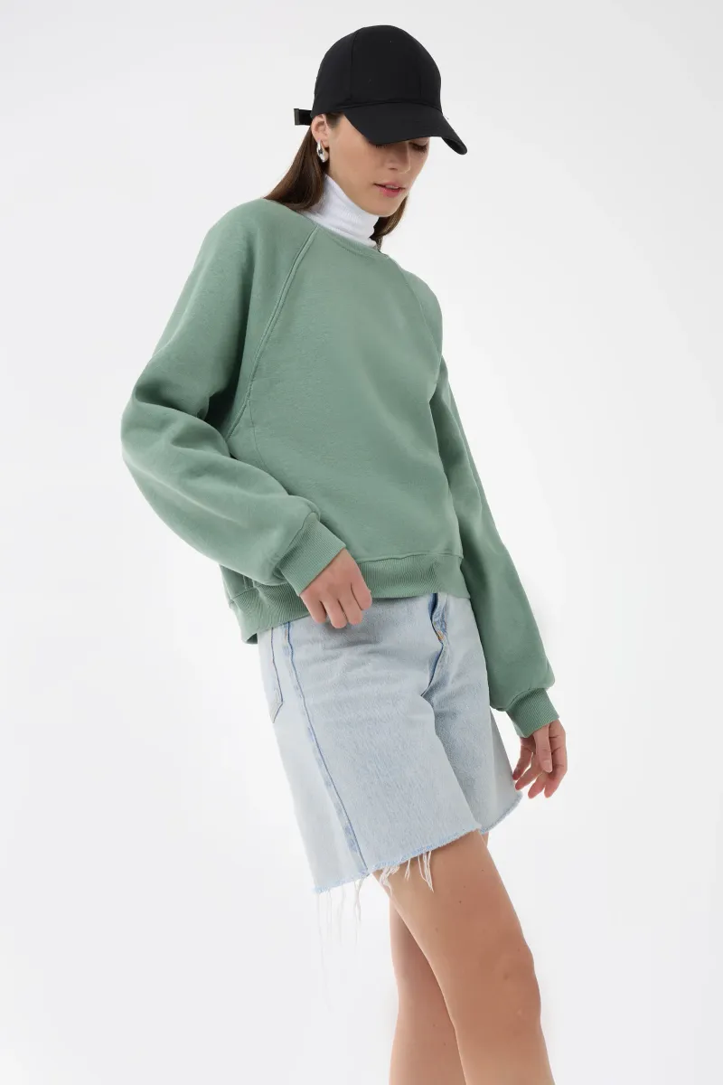 Regular-Fit Tee/Sweatshirt 3