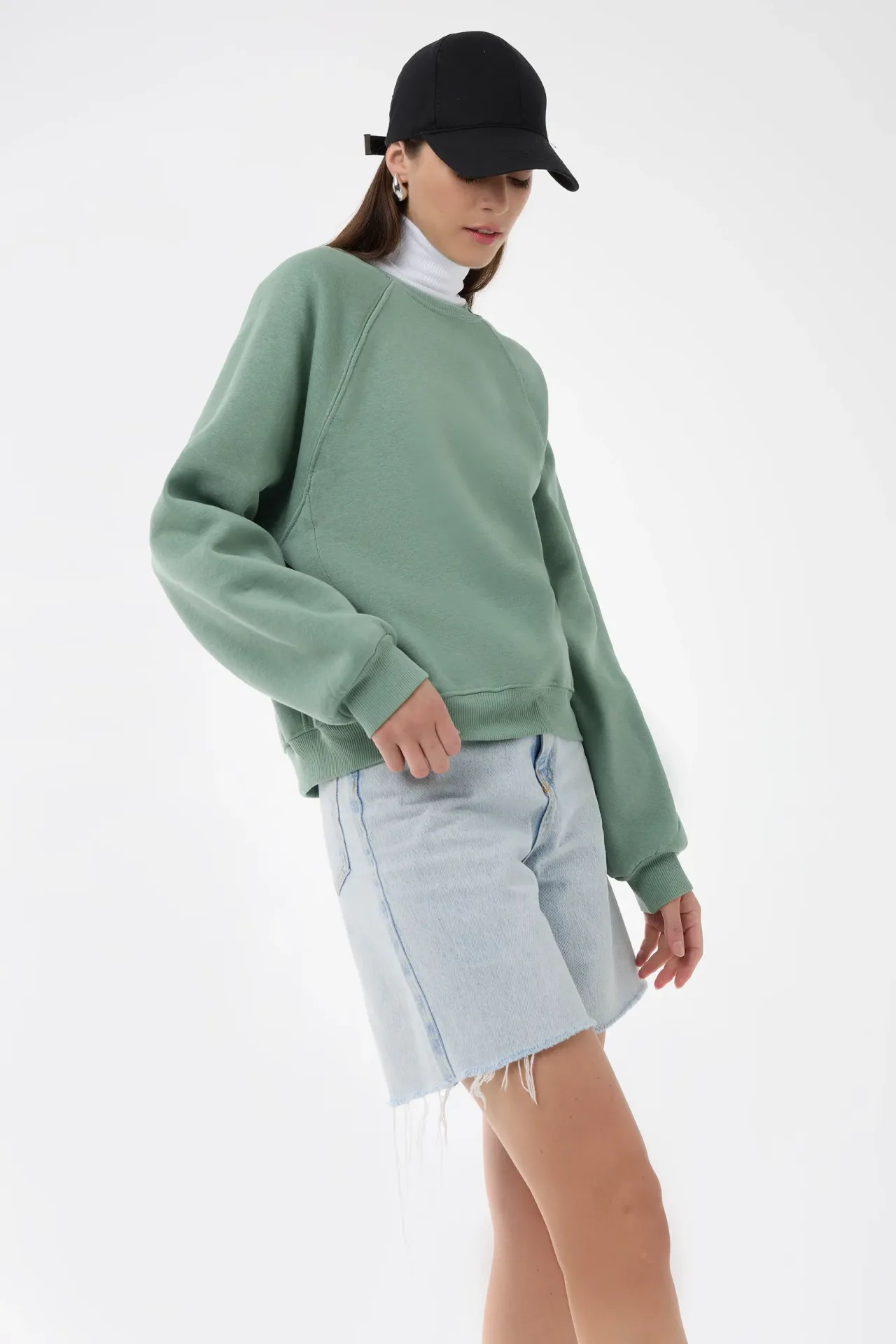 Regular-Fit Tee/Sweatshirt