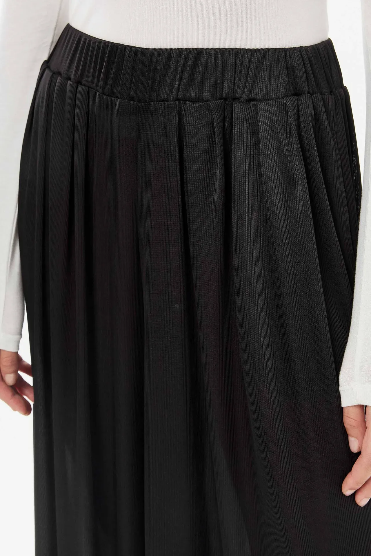 Wide Leg Elastic Waist Pants