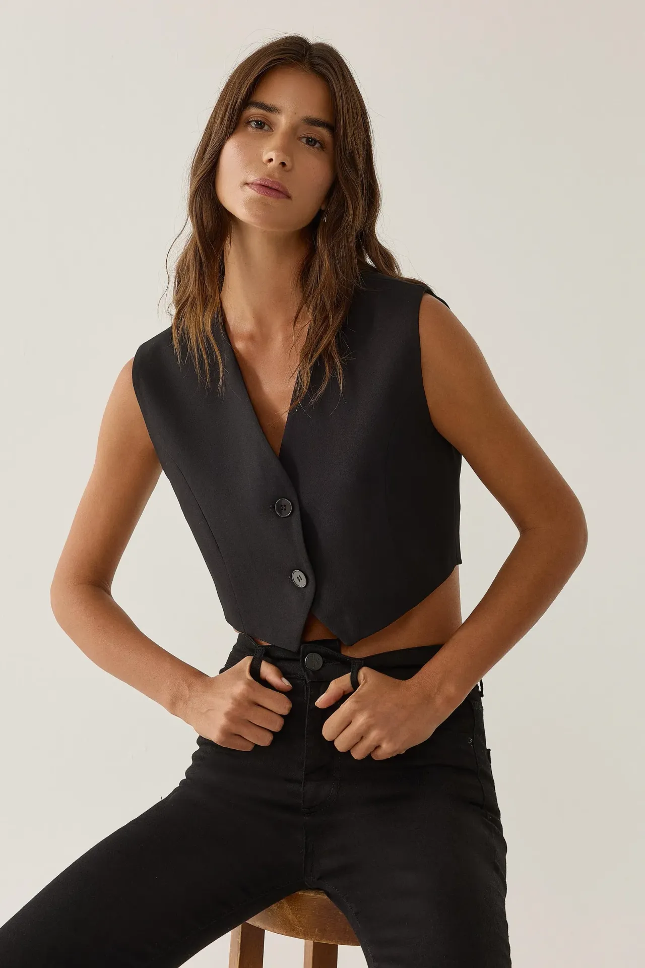 Fitted V-Neck Cropped Vest