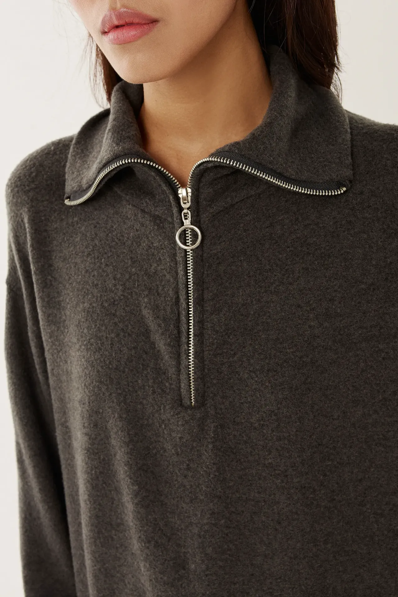 Zipper Collar Sweatshirt