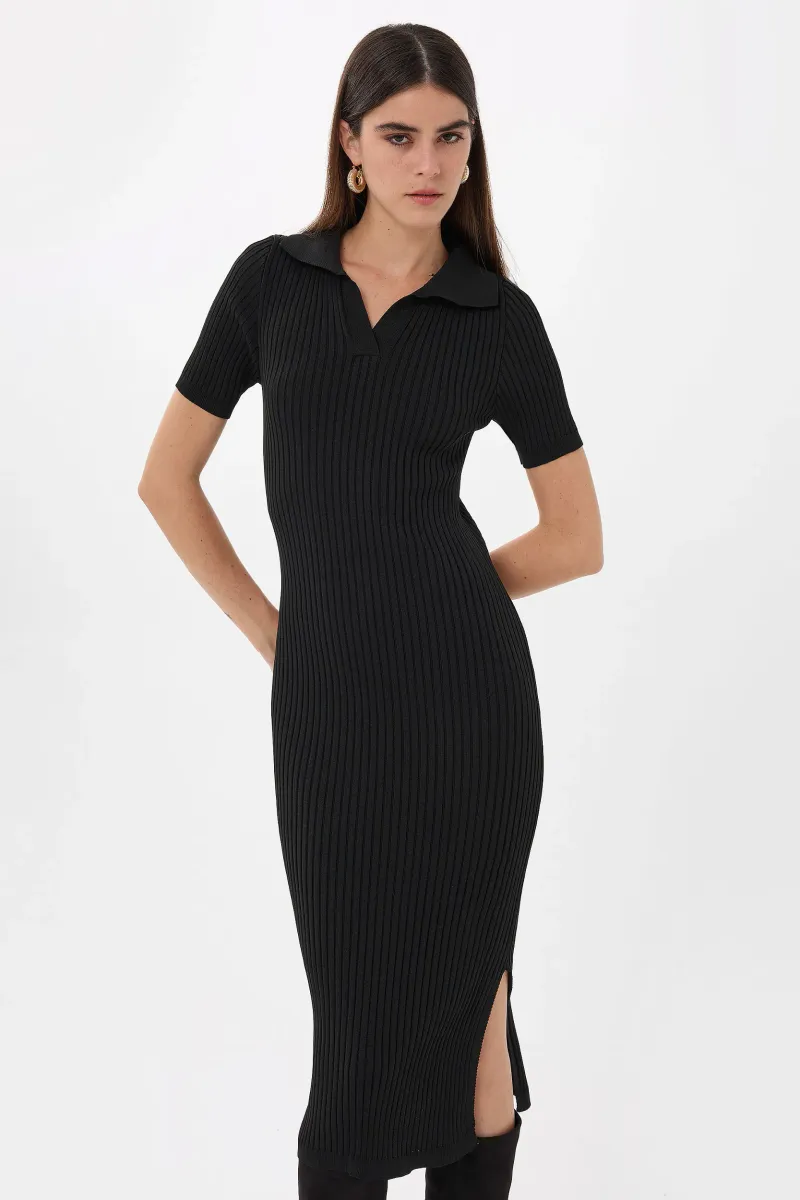Knitted Short Sleeve Side-Slit Dress 2