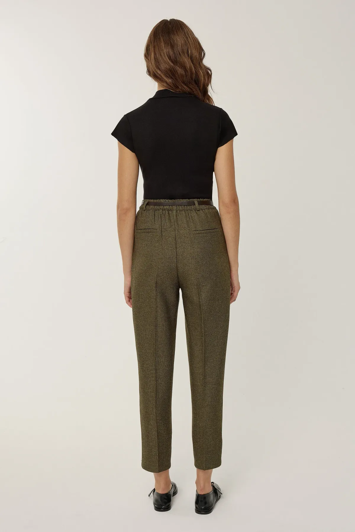 Belted High Waist Carrot Pants 4