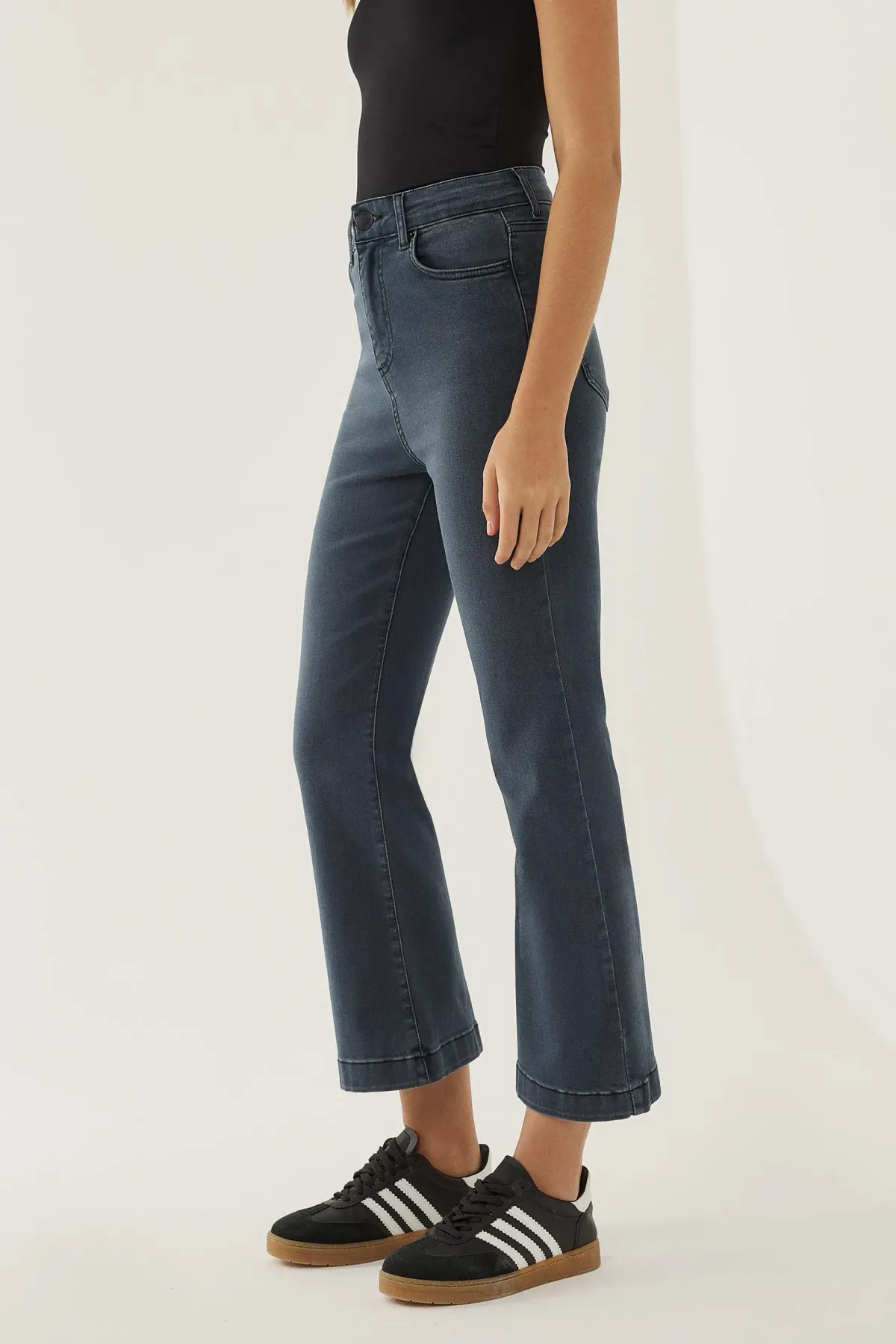Flare Jeans 3