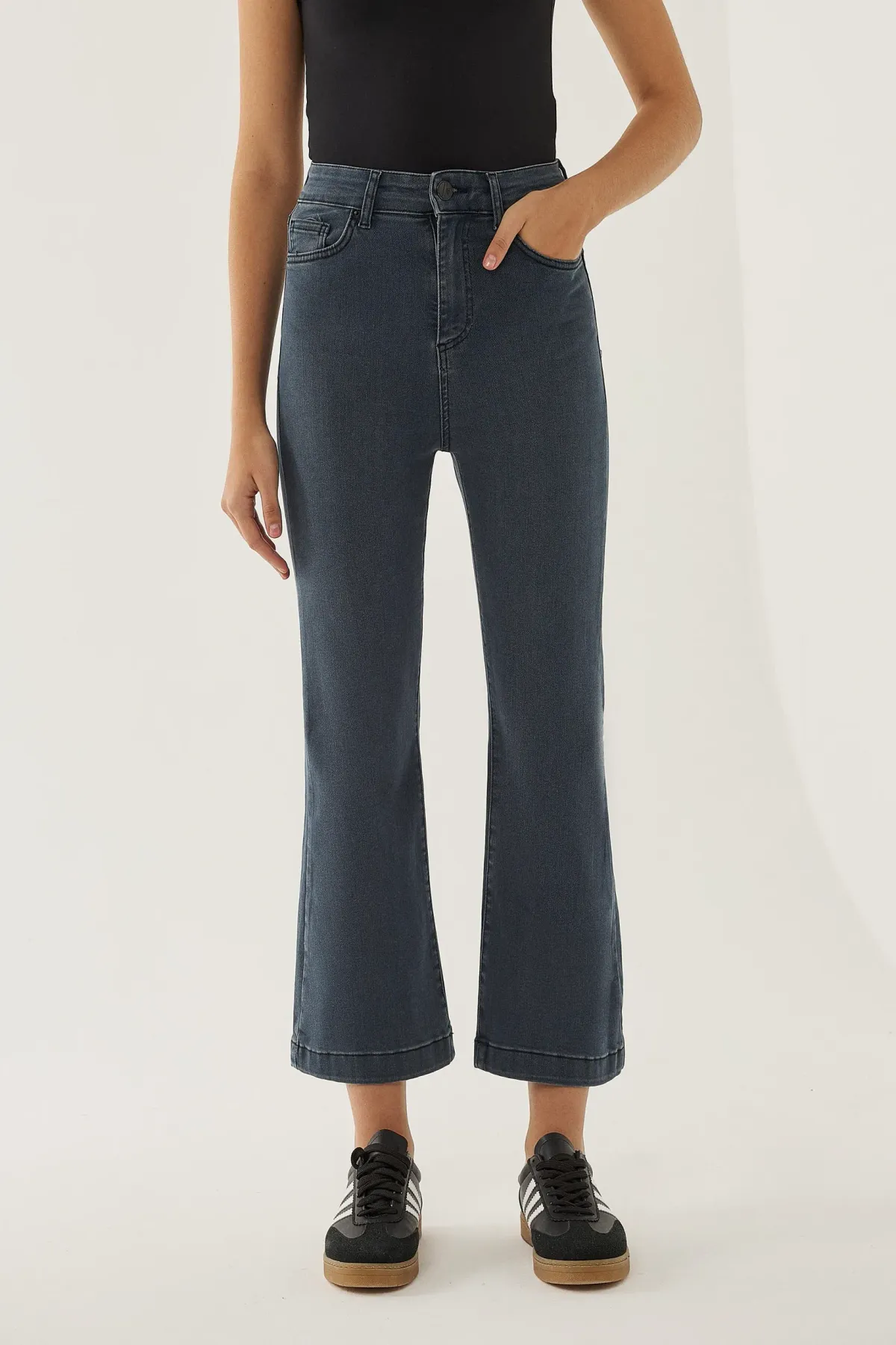 Flare Jeans 2