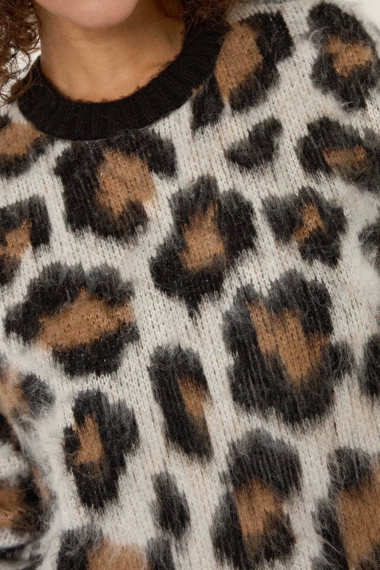 Leopard Print Knitted Sweater