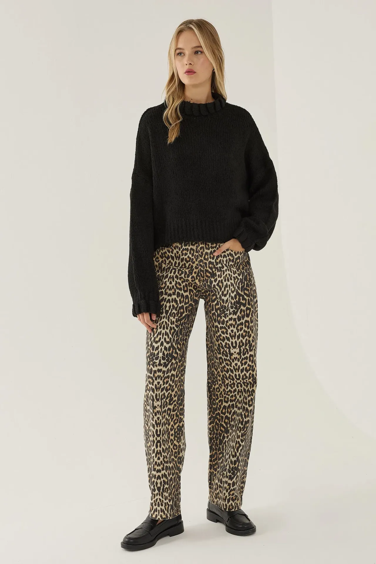Knit Crew Neck Sweater