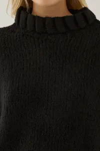 black-image-4