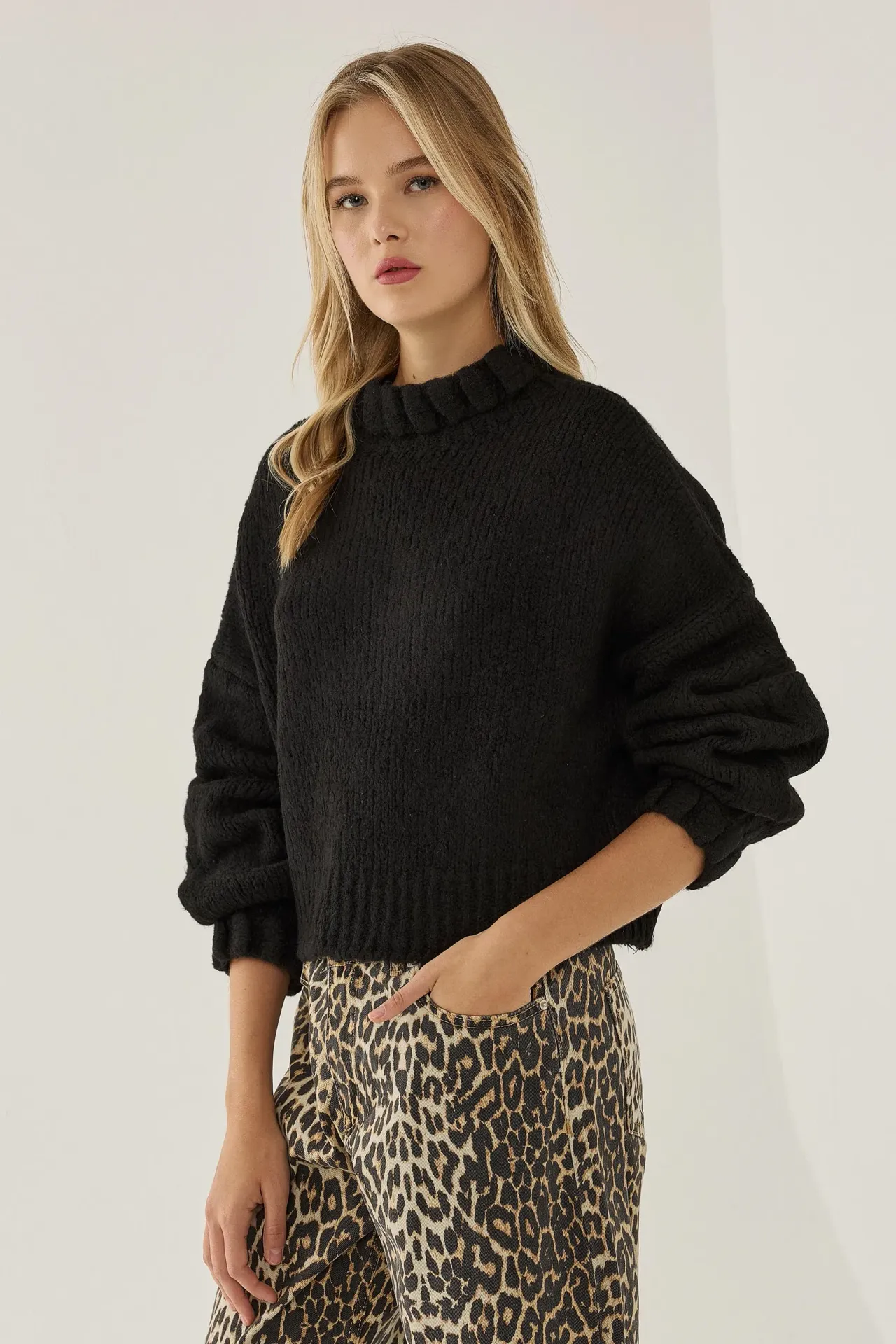 Knit Crew Neck Sweater