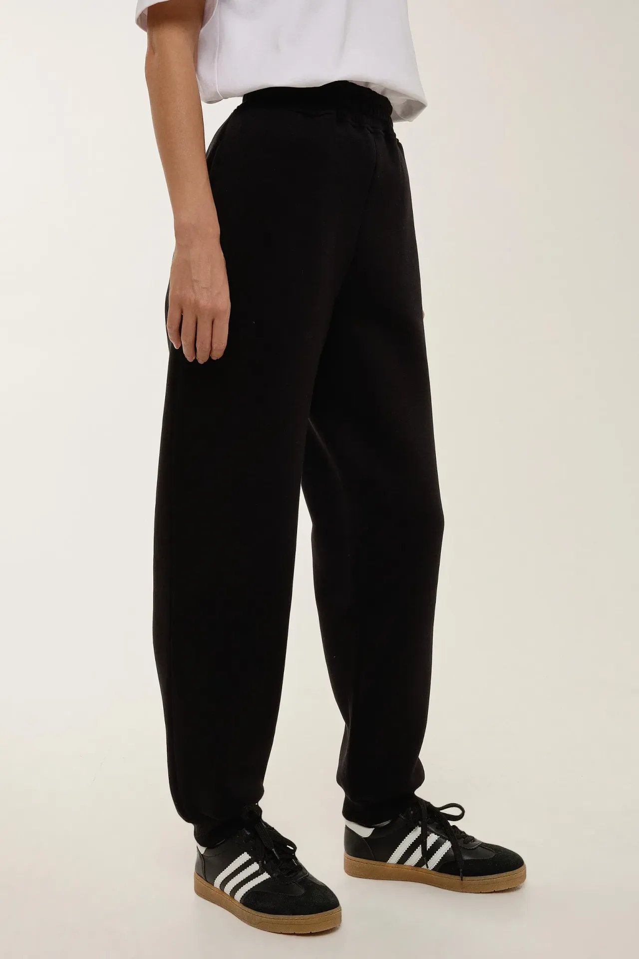 Basic Elastic Waist Sweatpants