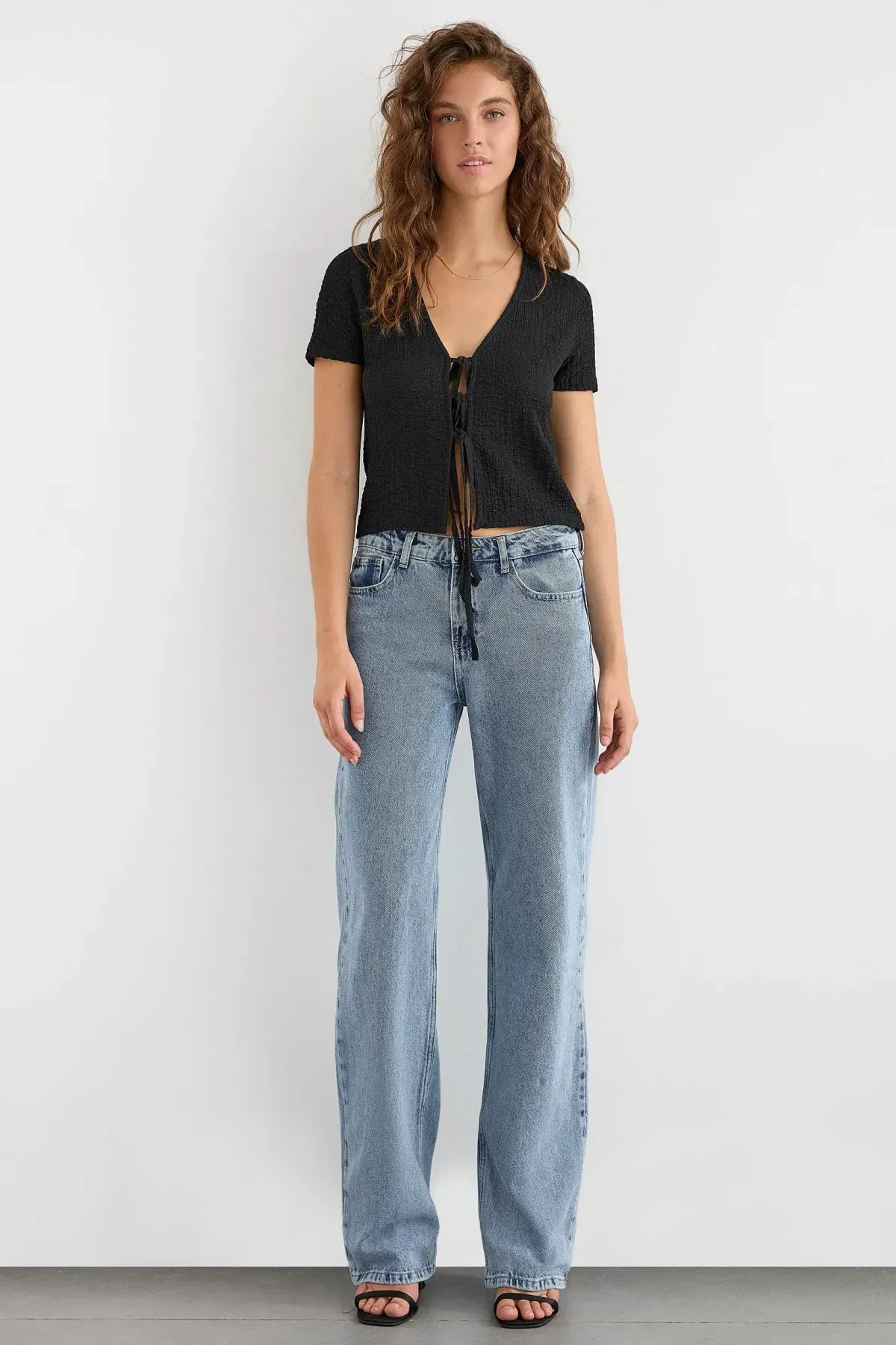 Short Sleeve Tie-Up Detail Blouse 2
