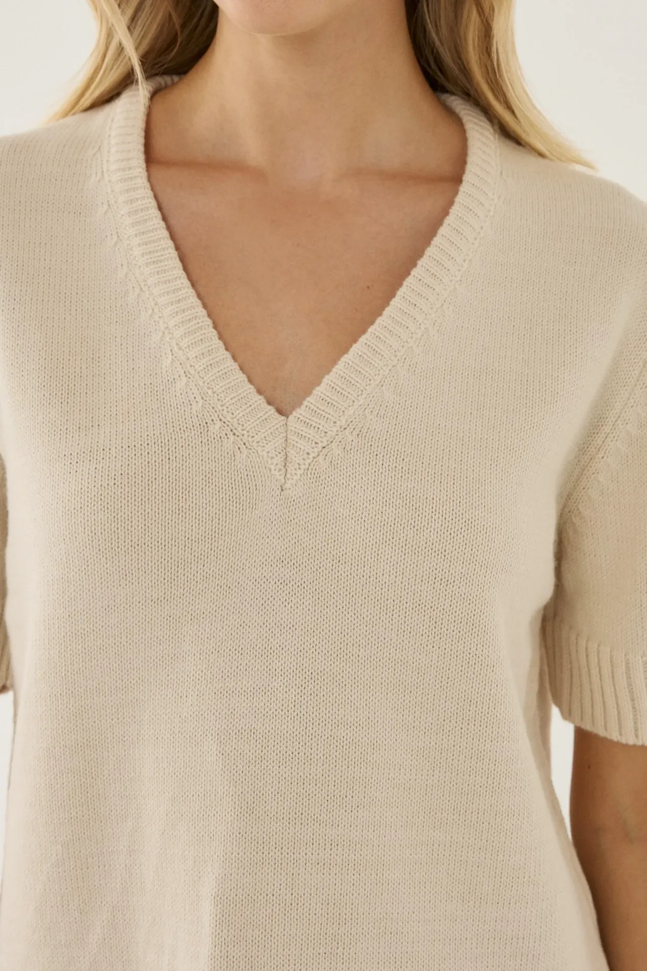 V-Neck Short Sleeve Knit Sweater
