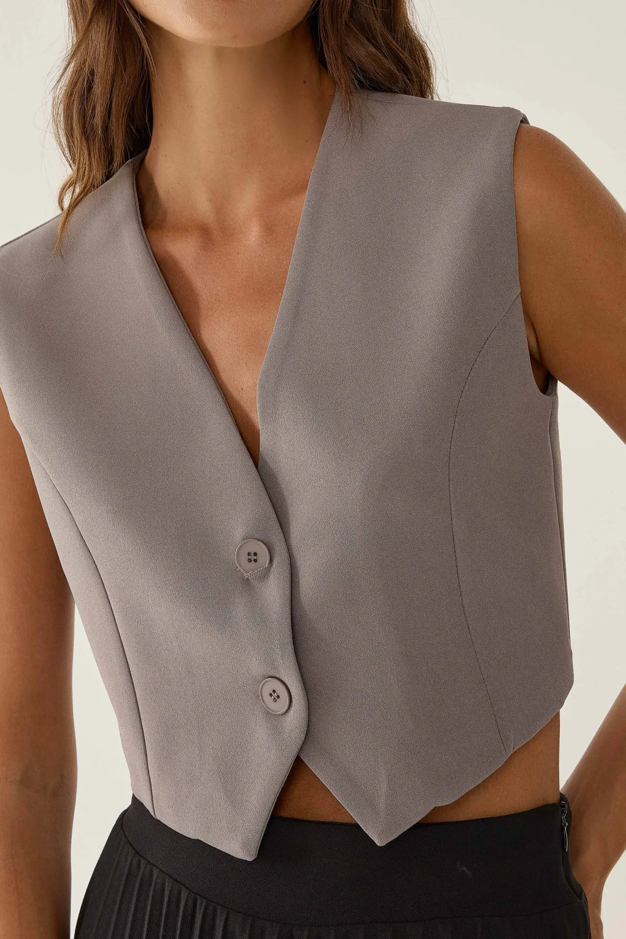 Fitted V-Neck Cropped Vest