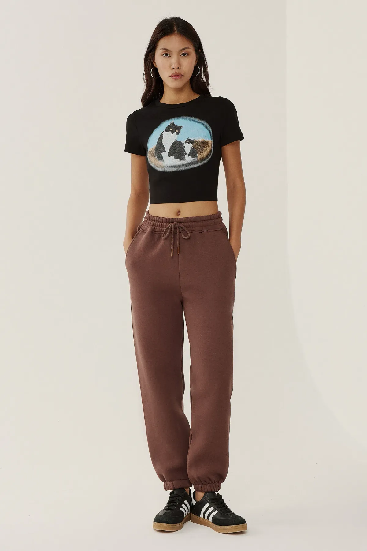 Basic Sweatpants 1