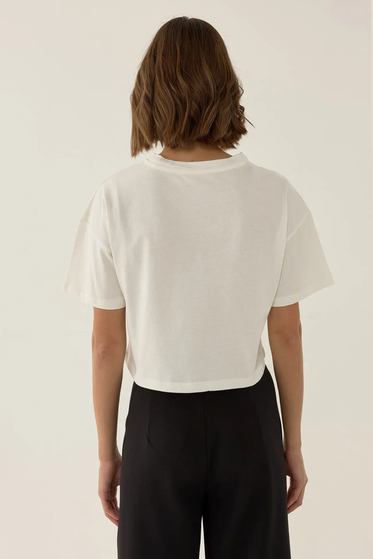 Basic Crew Neck Crop T-Shirt