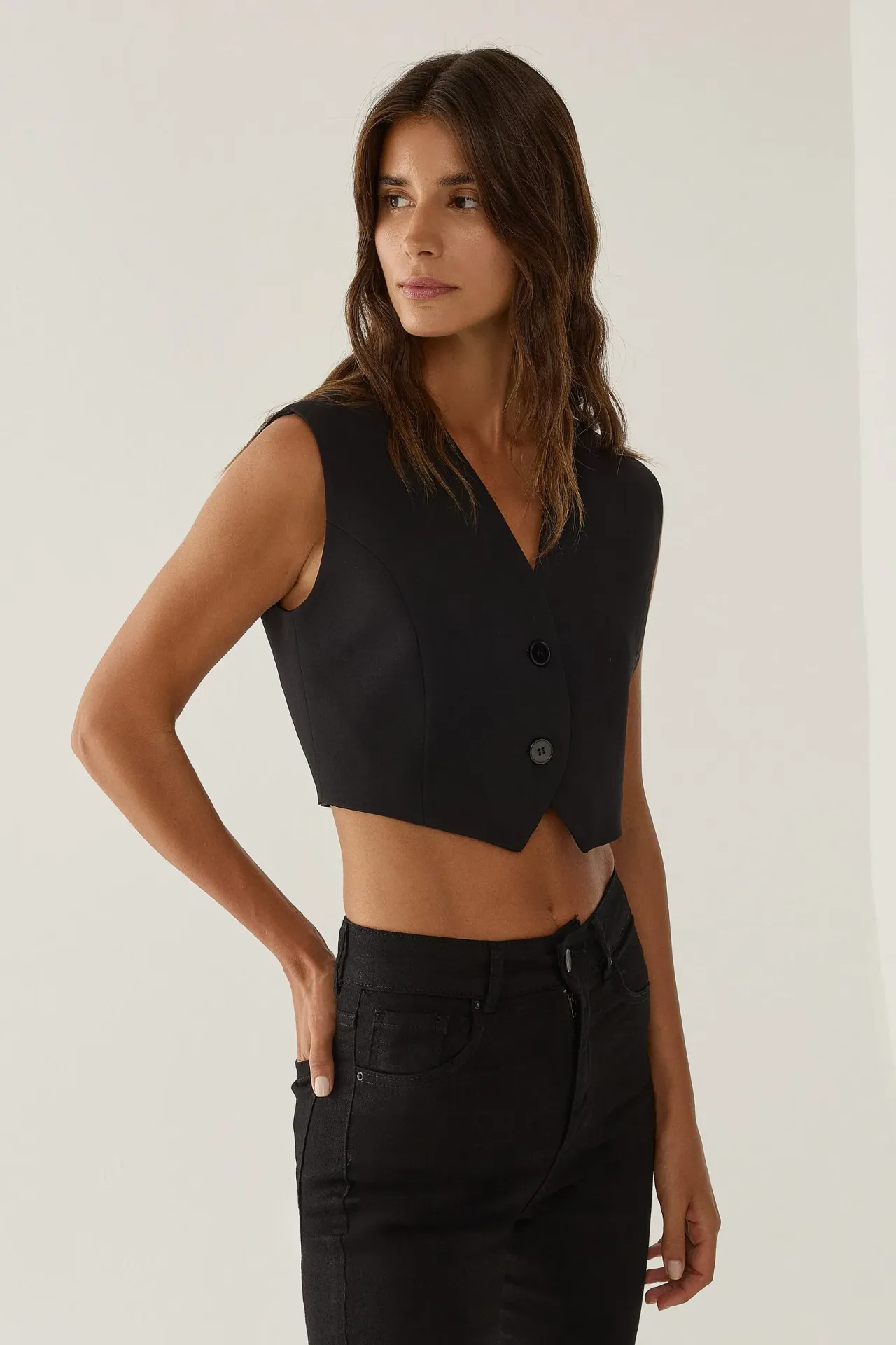 Fitted V-Neck Cropped Vest