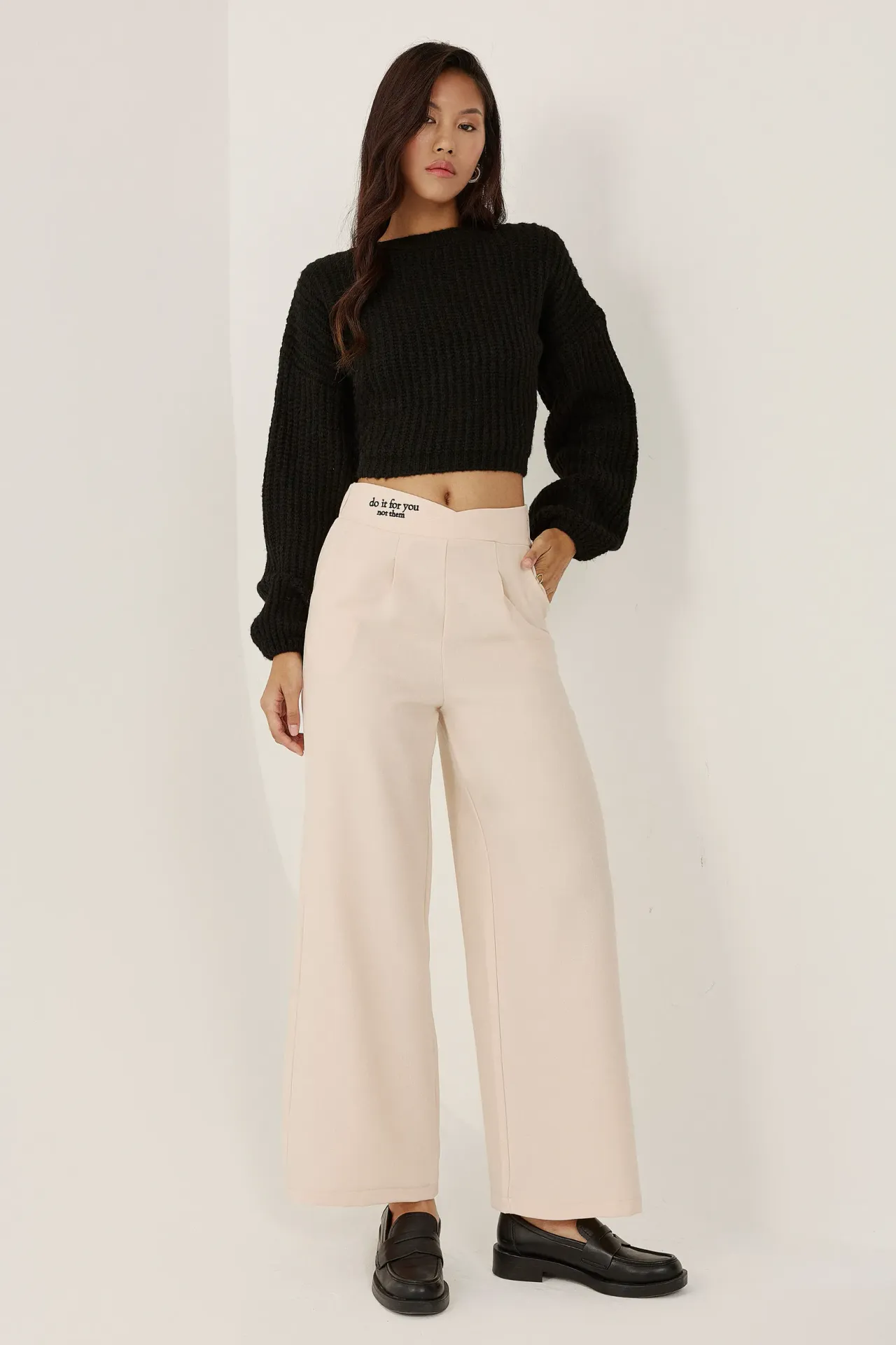 Waist Detailed Straight Leg Pants