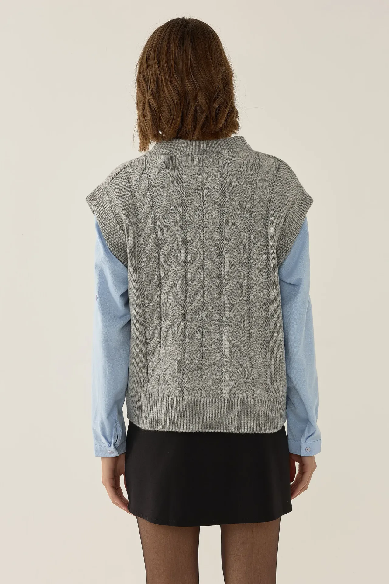 Hair Braid Pattern Sweater Vest