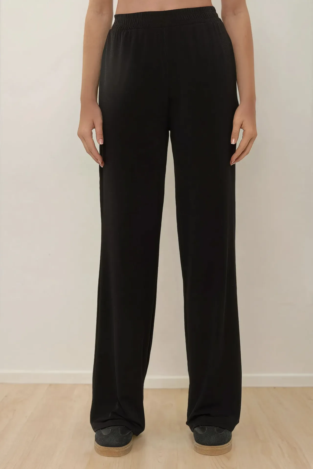 Wide Leg Flexible Elastic Waist Trousers