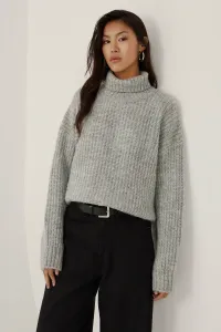 grey-image-1