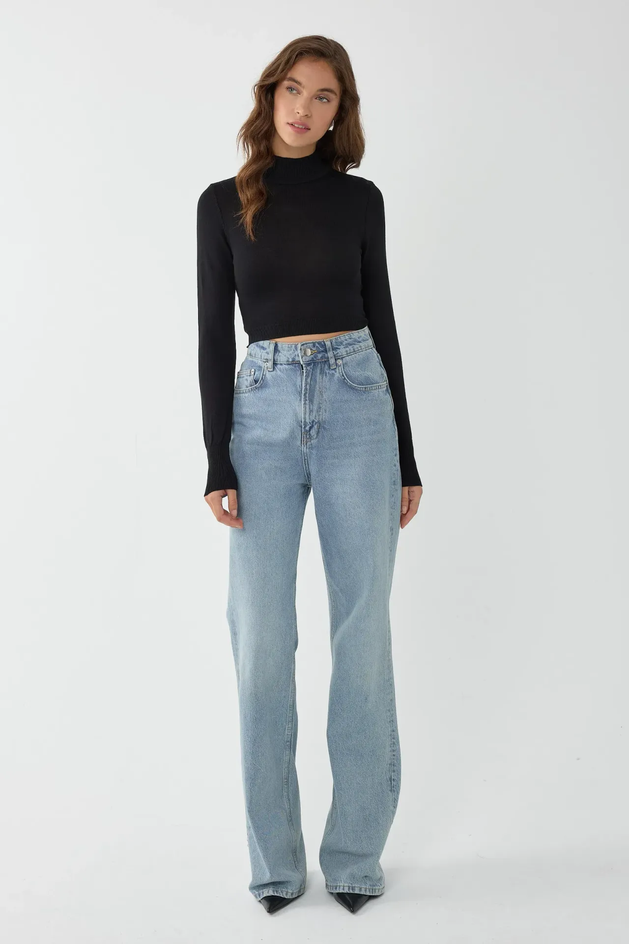 Slim Fit Half Turtleneck Knit Crop Sweater