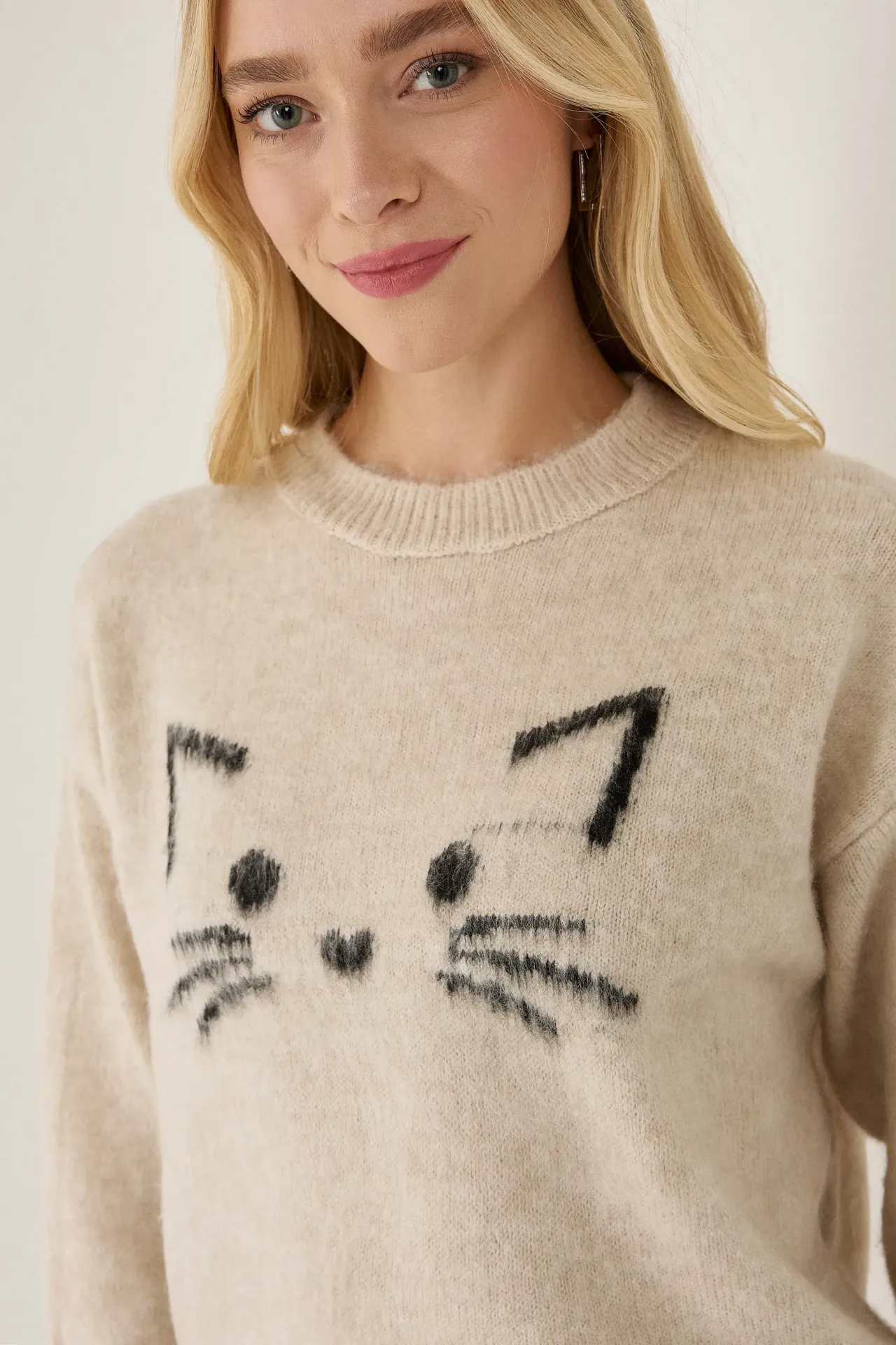 Relaxed Fit Cute Kitty Sweater