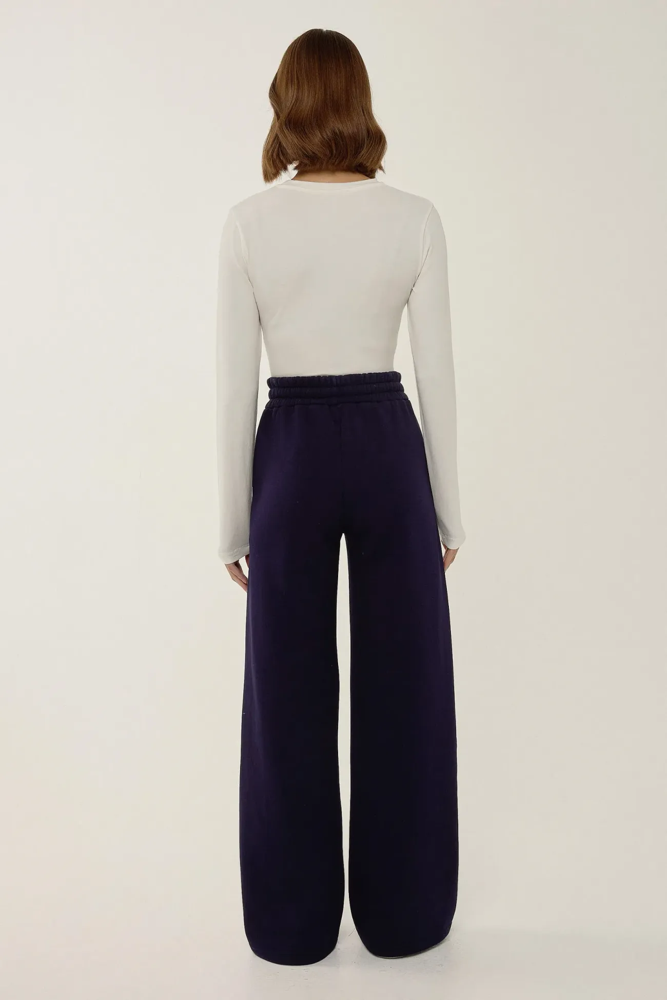Wide Leg Elastic Waist Pintuck Fleece Sweatpants 4