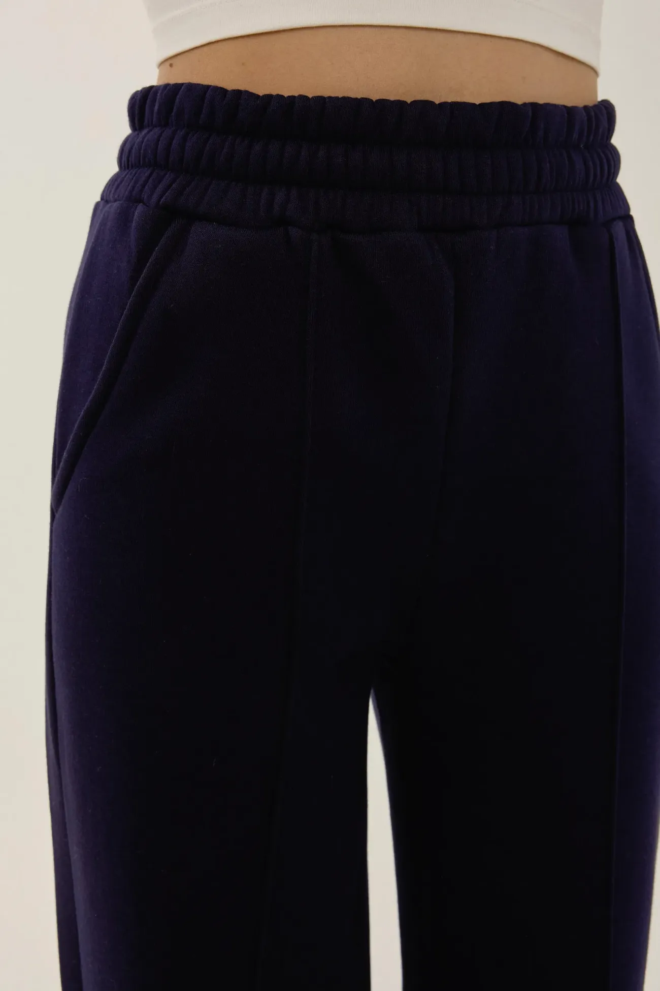 Wide Leg Elastic Waist Pintuck Fleece Sweatpants 5