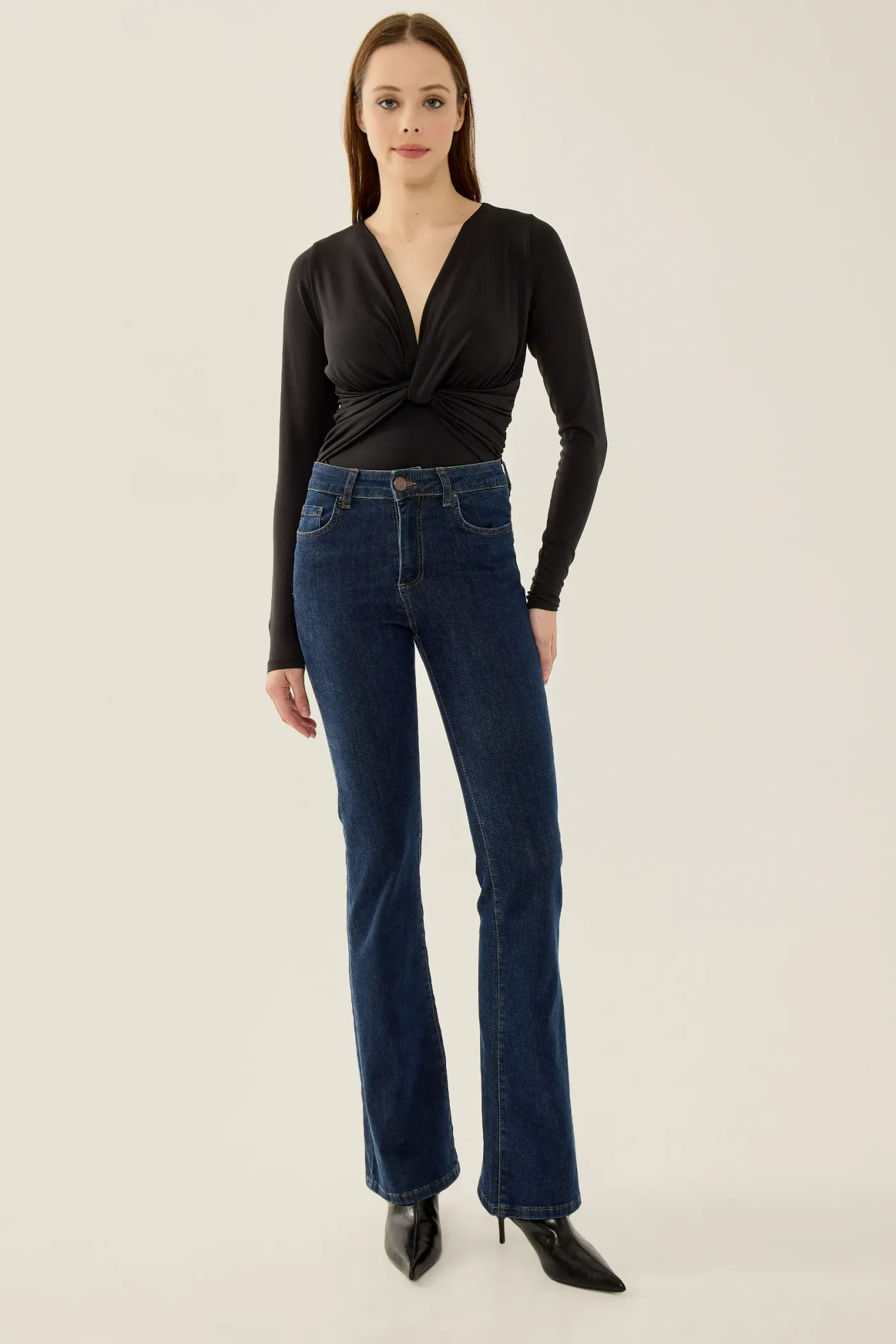 V-Neck Long Sleeve Slim Fit Bodysuit 3