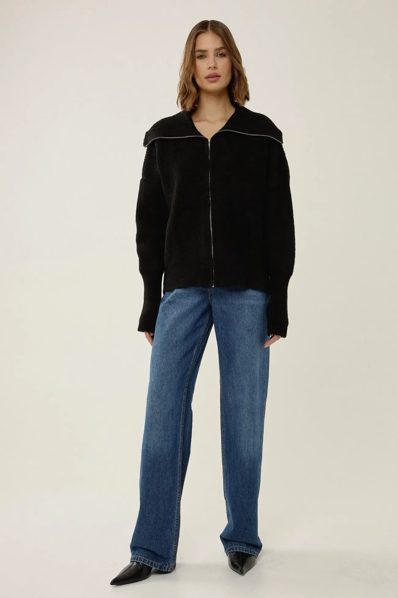 Regular Fit Zippered Cardigan 2