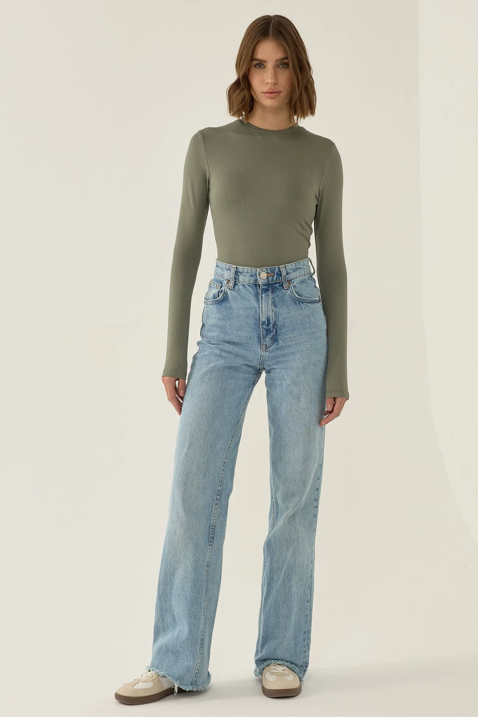 Slim Fit Long Sleeve Crew Neck Bodysuit 2