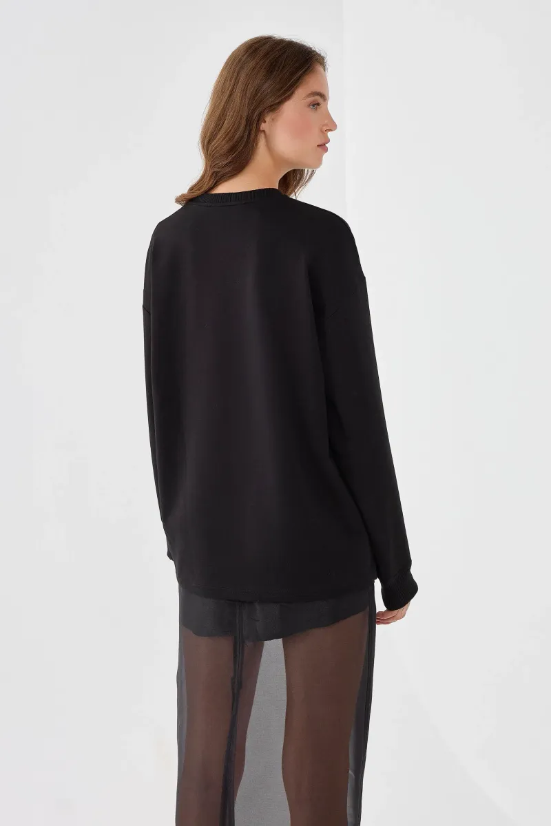Black Sweatshirt 4
