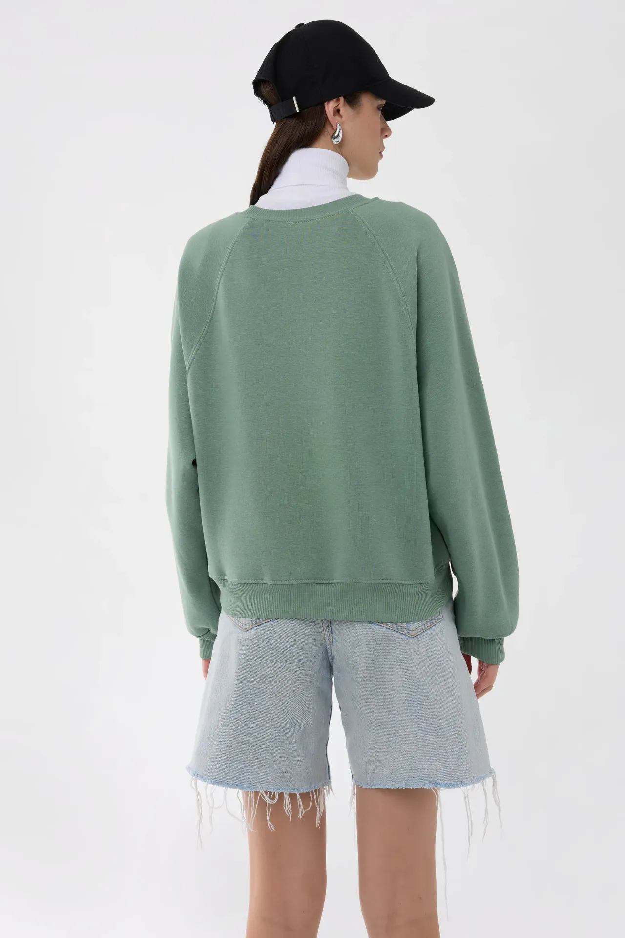 Regular-Fit Tee/Sweatshirt