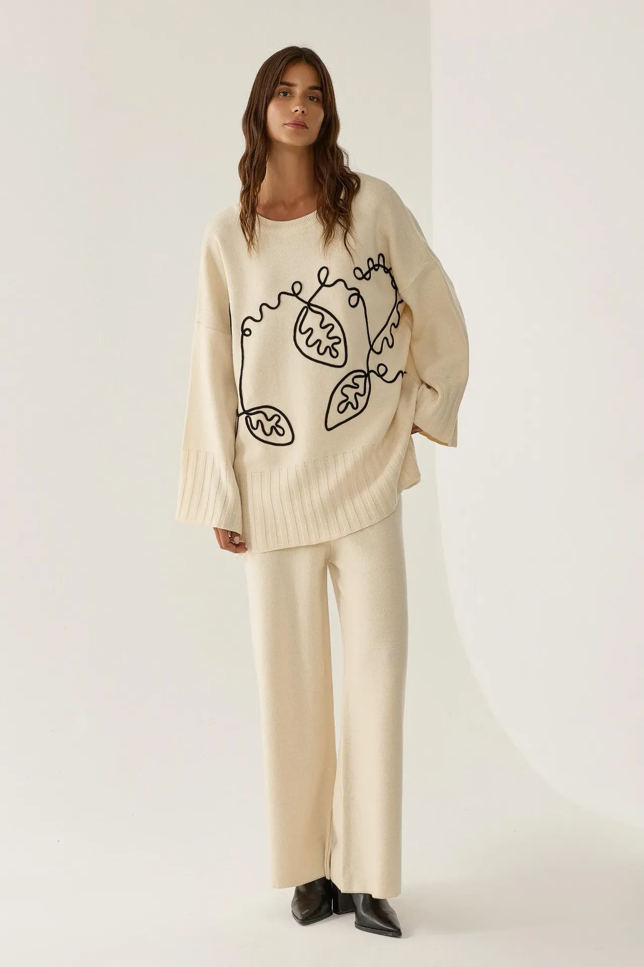 Oversized Patterned Sweater & Pants Knit Co-Ord Set