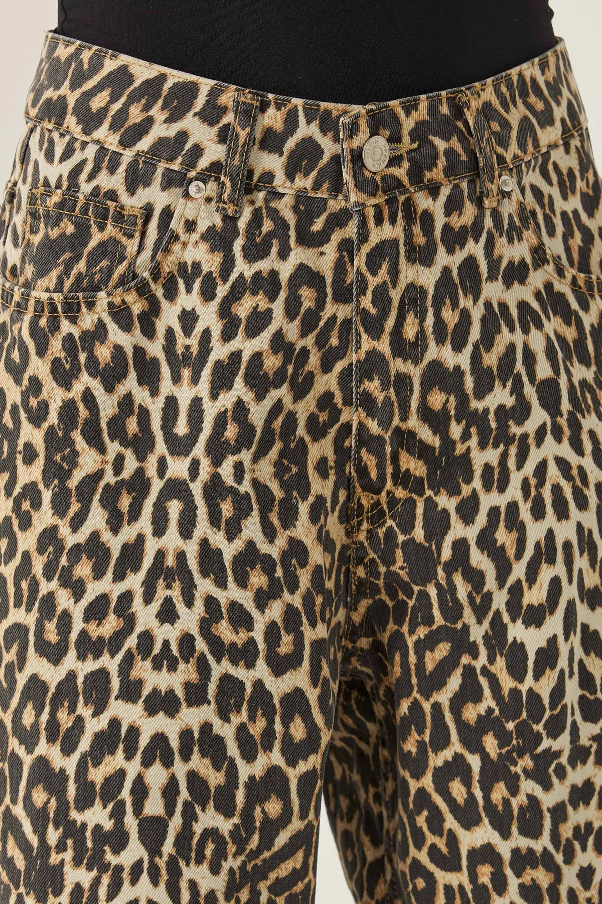 Leopard Print Mom Fit Jeans 5