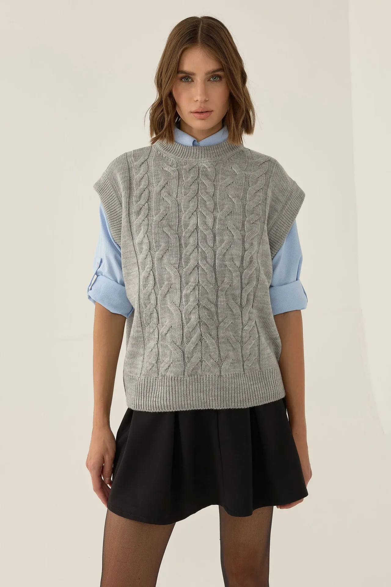 Hair Braid Pattern Sweater Vest